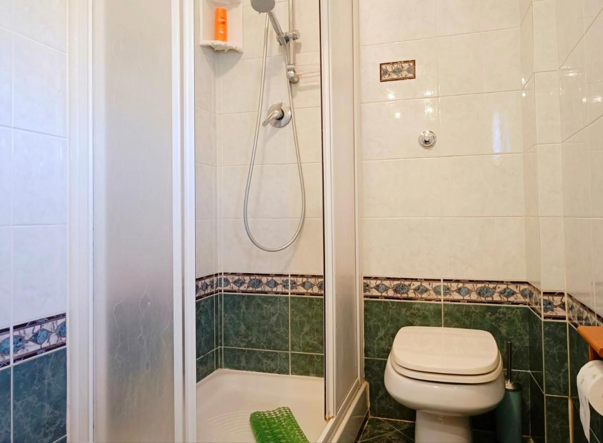 Siena Appartamento Con Splendido Terrazzo Presciano Екстериор снимка
